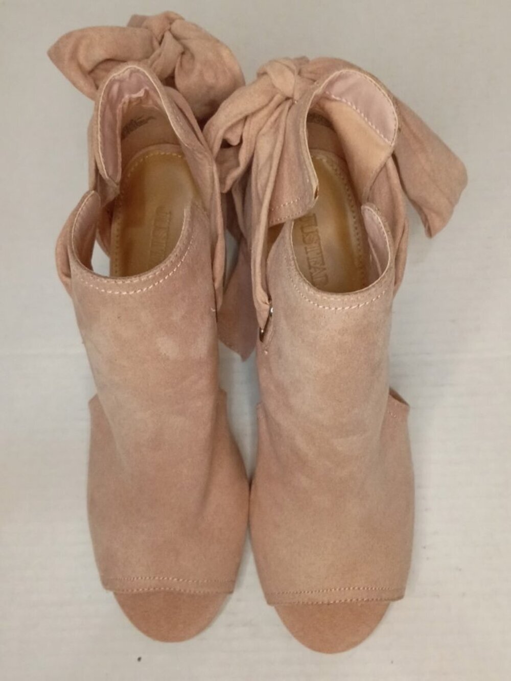 JustFab Karine Blush Pink Faux Suede Ribbon Tie Block Heels Women's Size 10